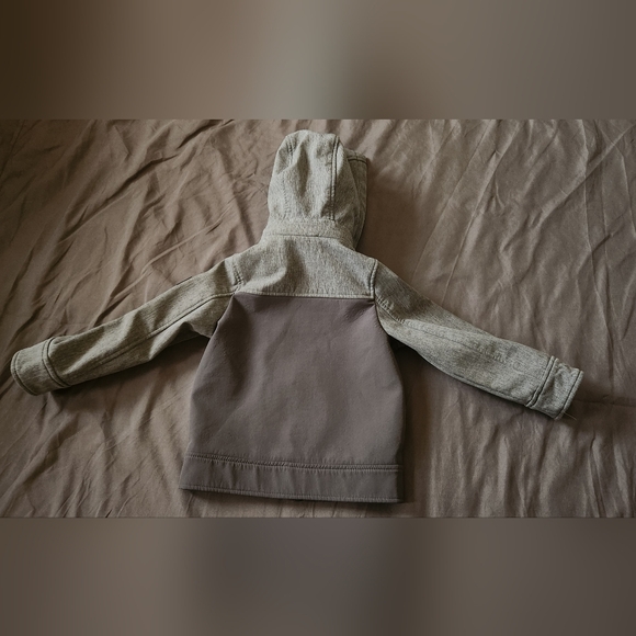 Coat/rain Jacket - Picture 6 of 8